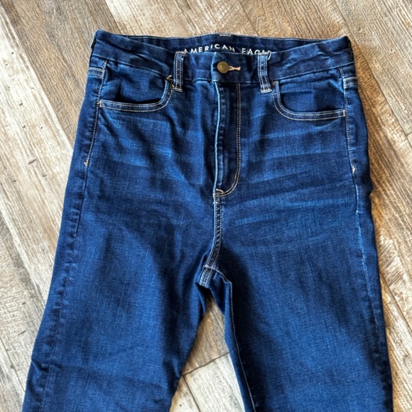 EUC - American Eagle Outfitters Jeans - Picture 2 of 15